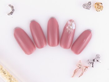 7．Lino Nail【リノネイル】