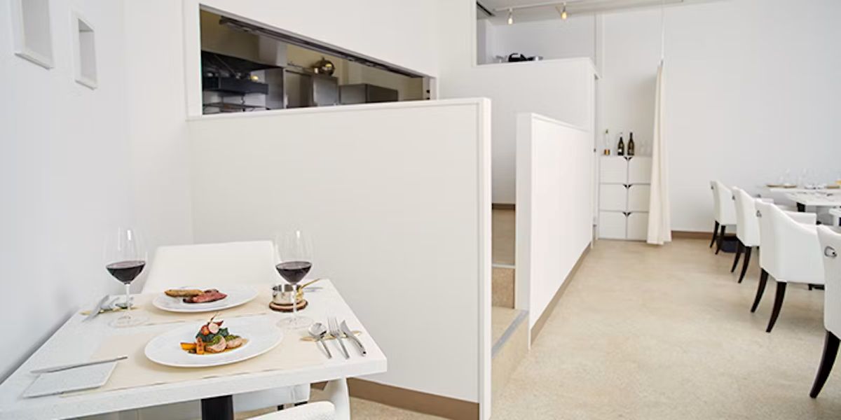 2．フランス料理 タンモア