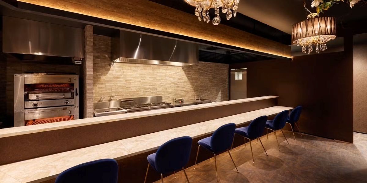 3．COWMAN STEAK CLUB