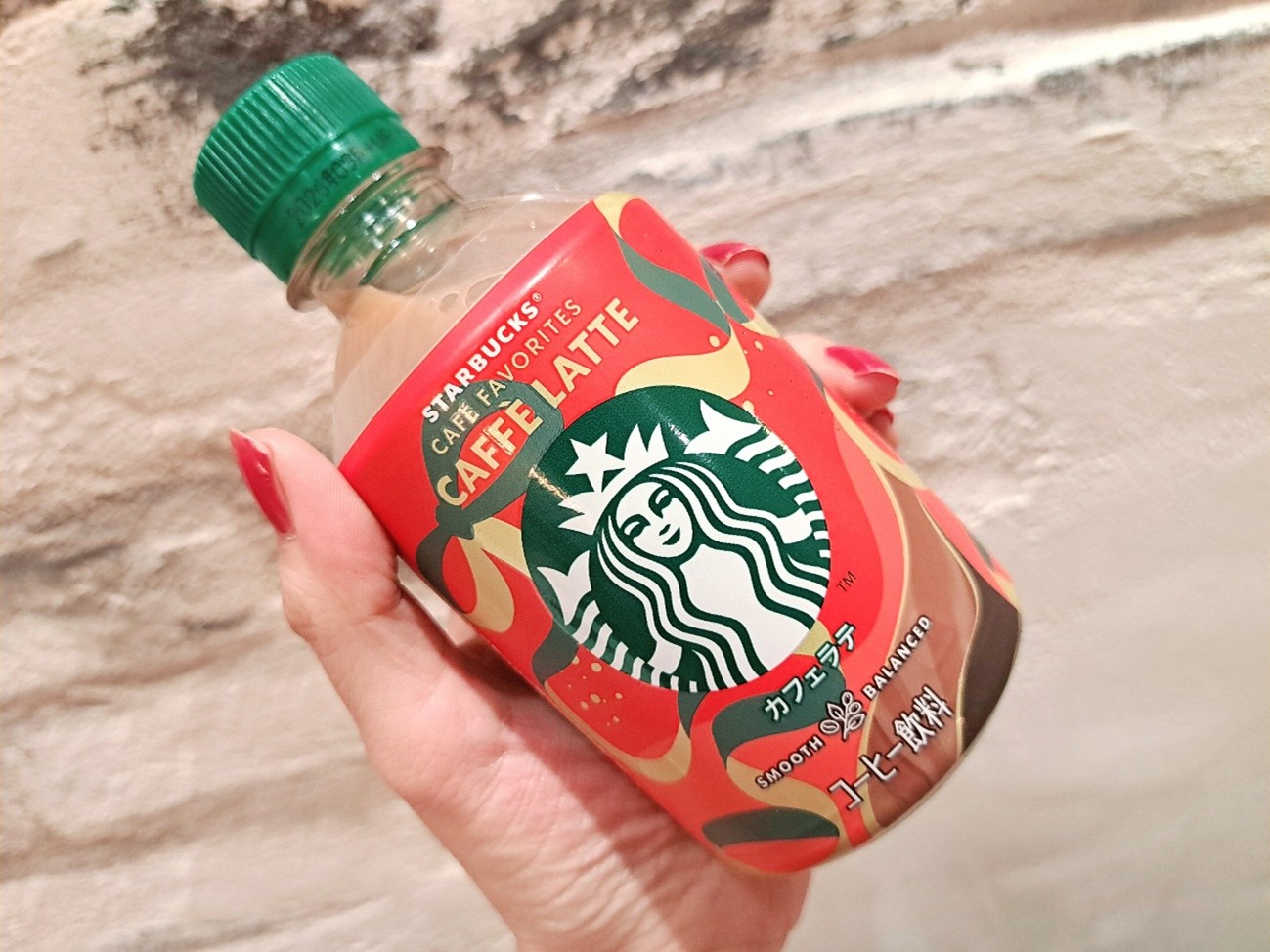 ④「スターバックス® CAFÉ FAVORITES カフェラテ」