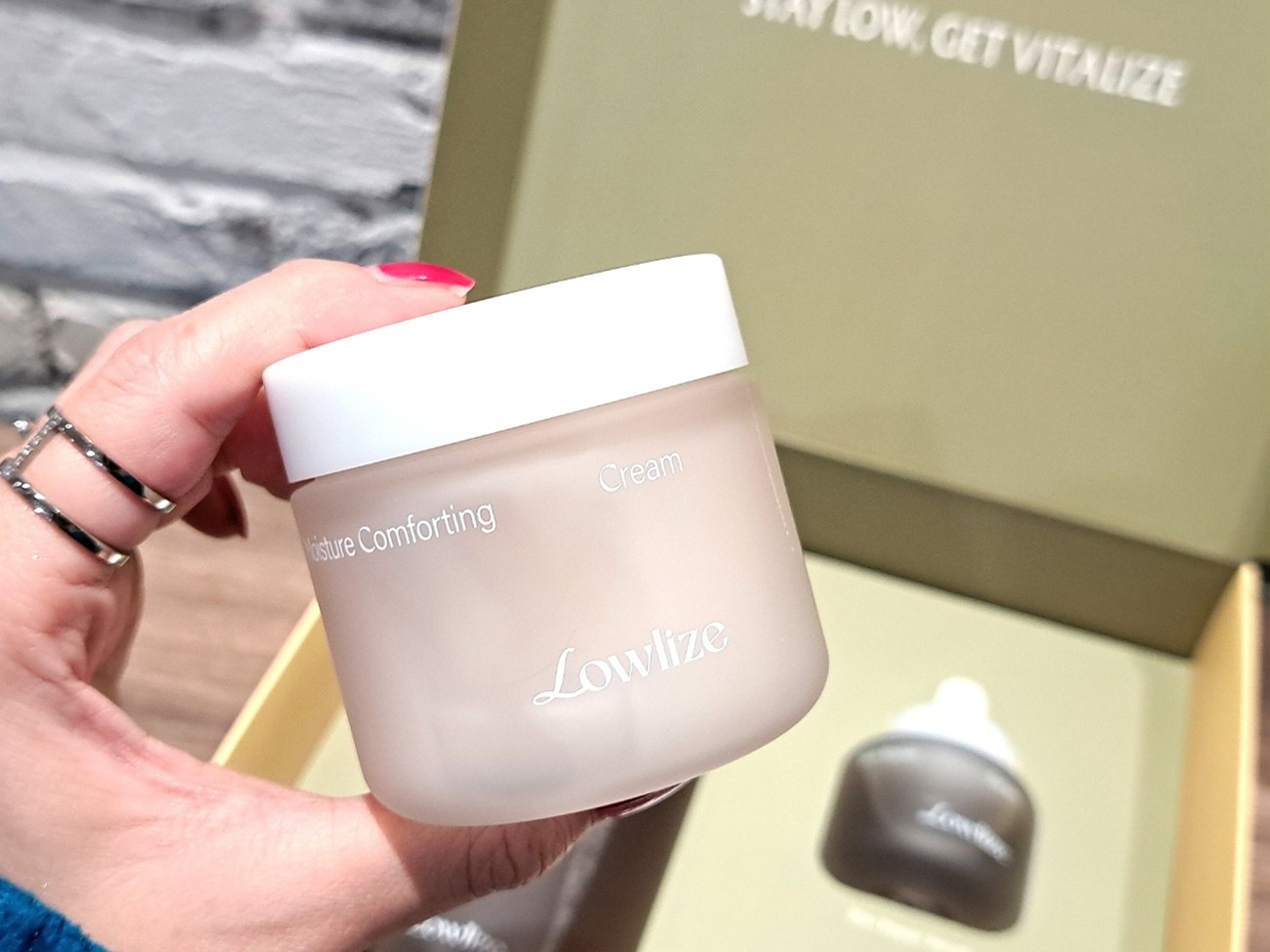 3.クリーム：モイスチャーCFクリーム