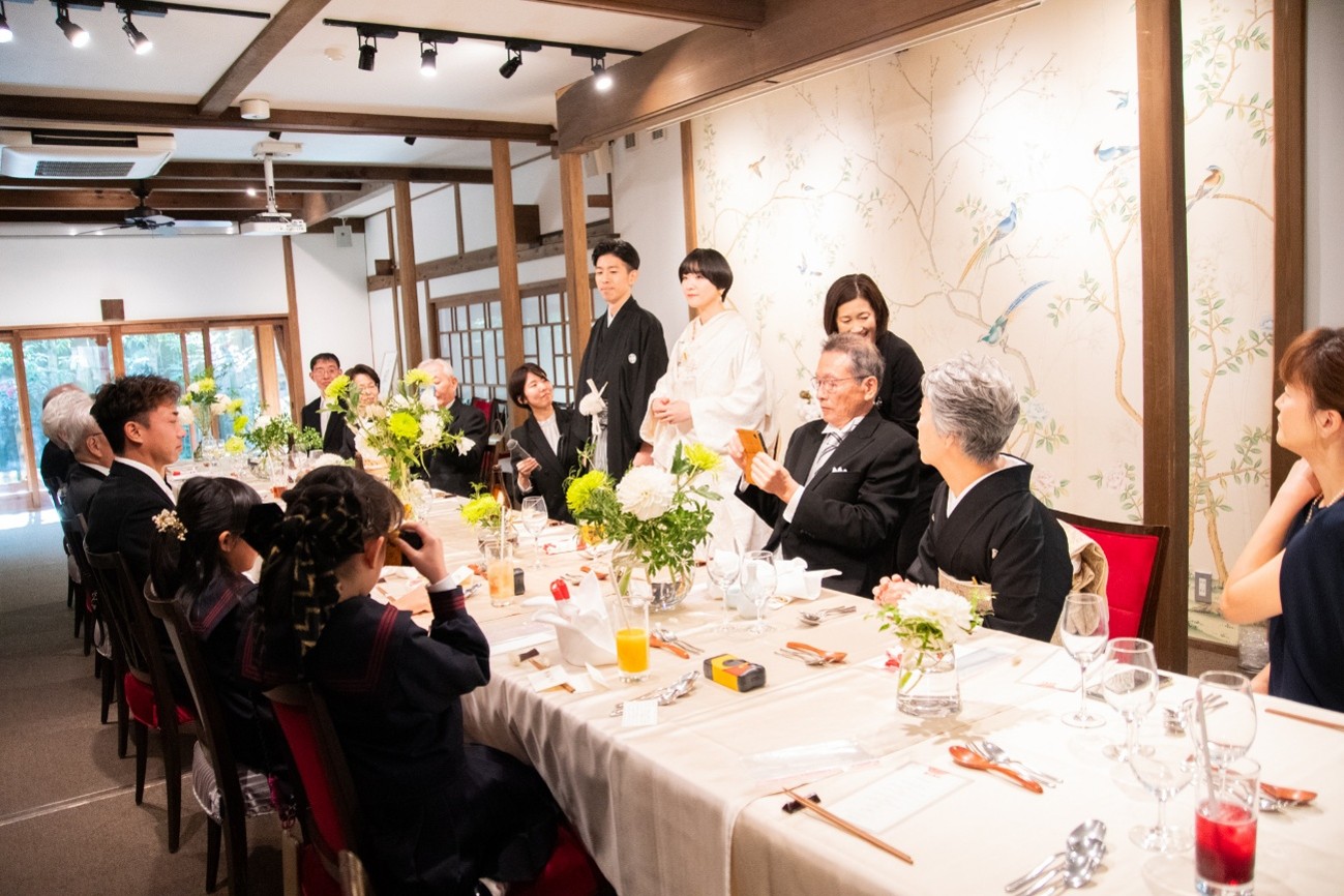 結婚式費用、地域によって2倍も違う！？