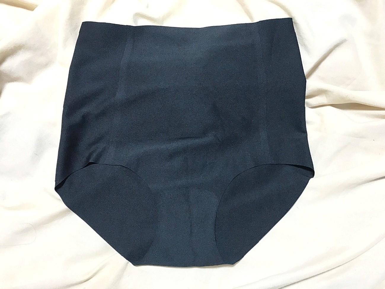 ▼「腰こりらっくす SEAMLESS」