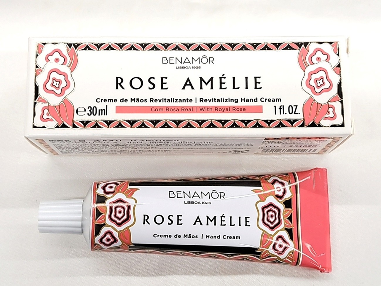 ①ローズ・アメリー（ROSE AMÉLIE）