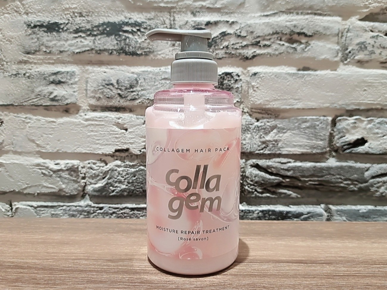 ダメージ髪の内外から補修＆保水する、トリートメント